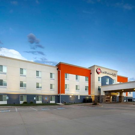 Best Western Plus Pratt מראה חיצוני תמונה