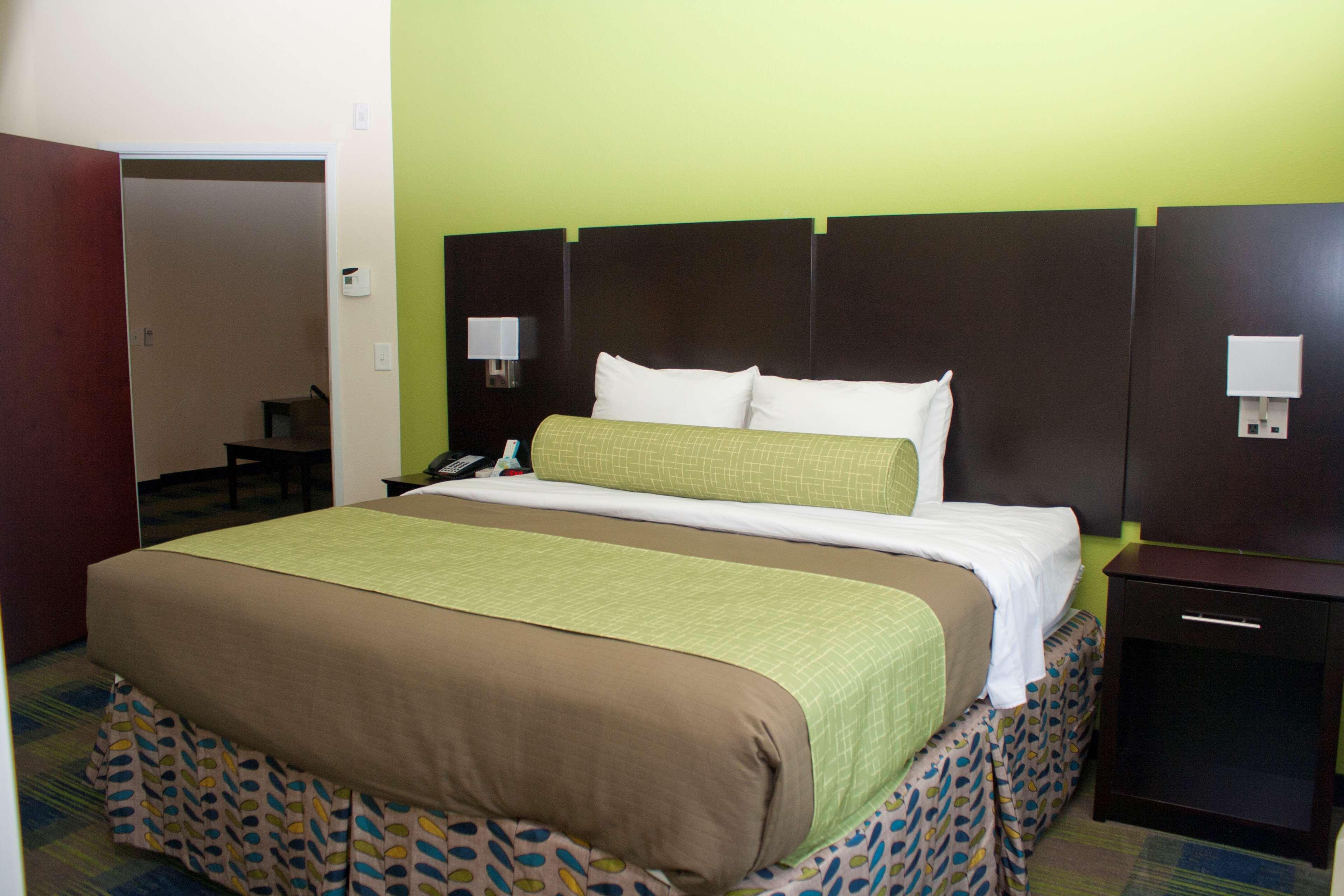 Best Western Plus Pratt מראה חיצוני תמונה