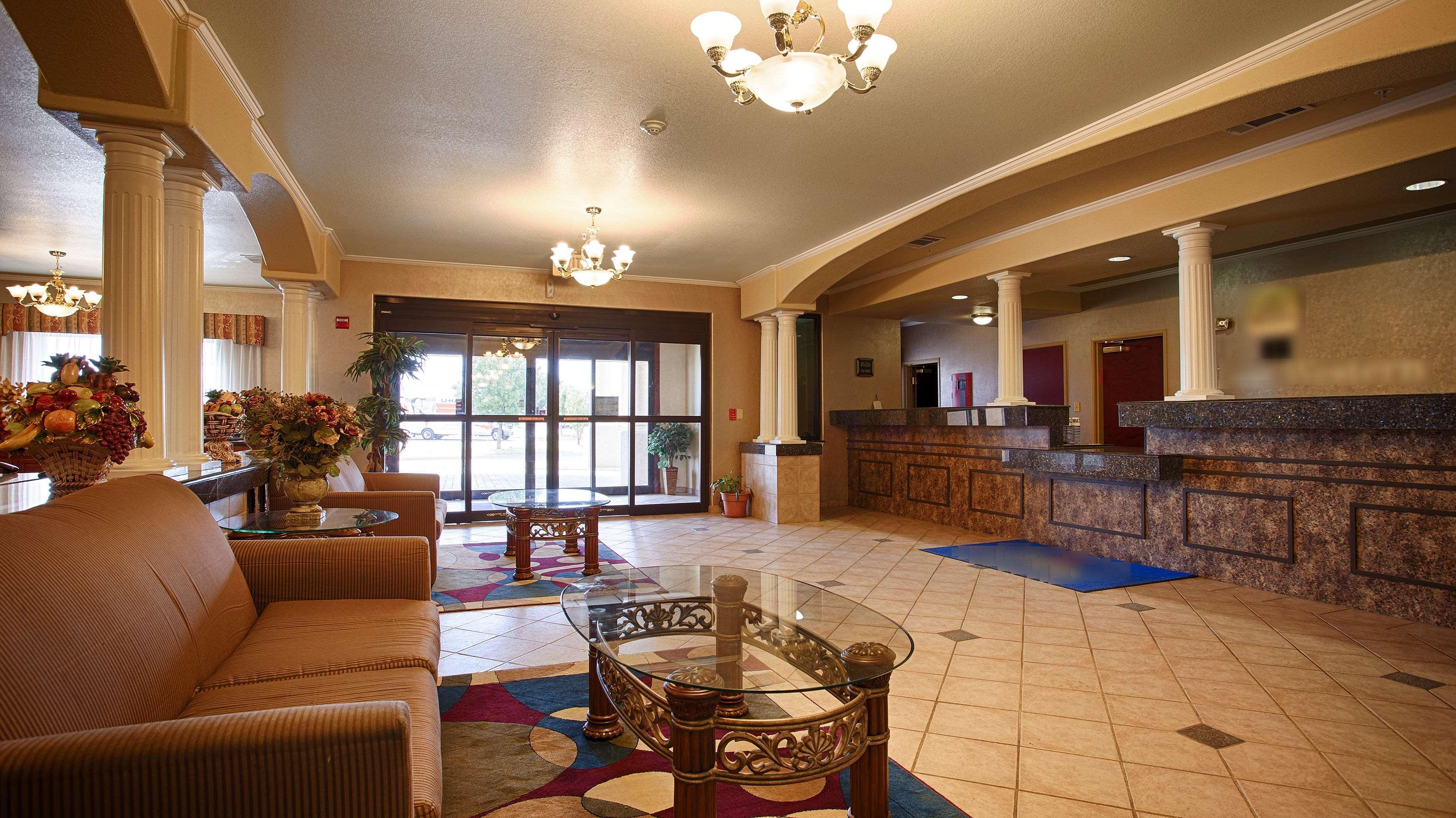 Best Western Plus Pratt מראה חיצוני תמונה