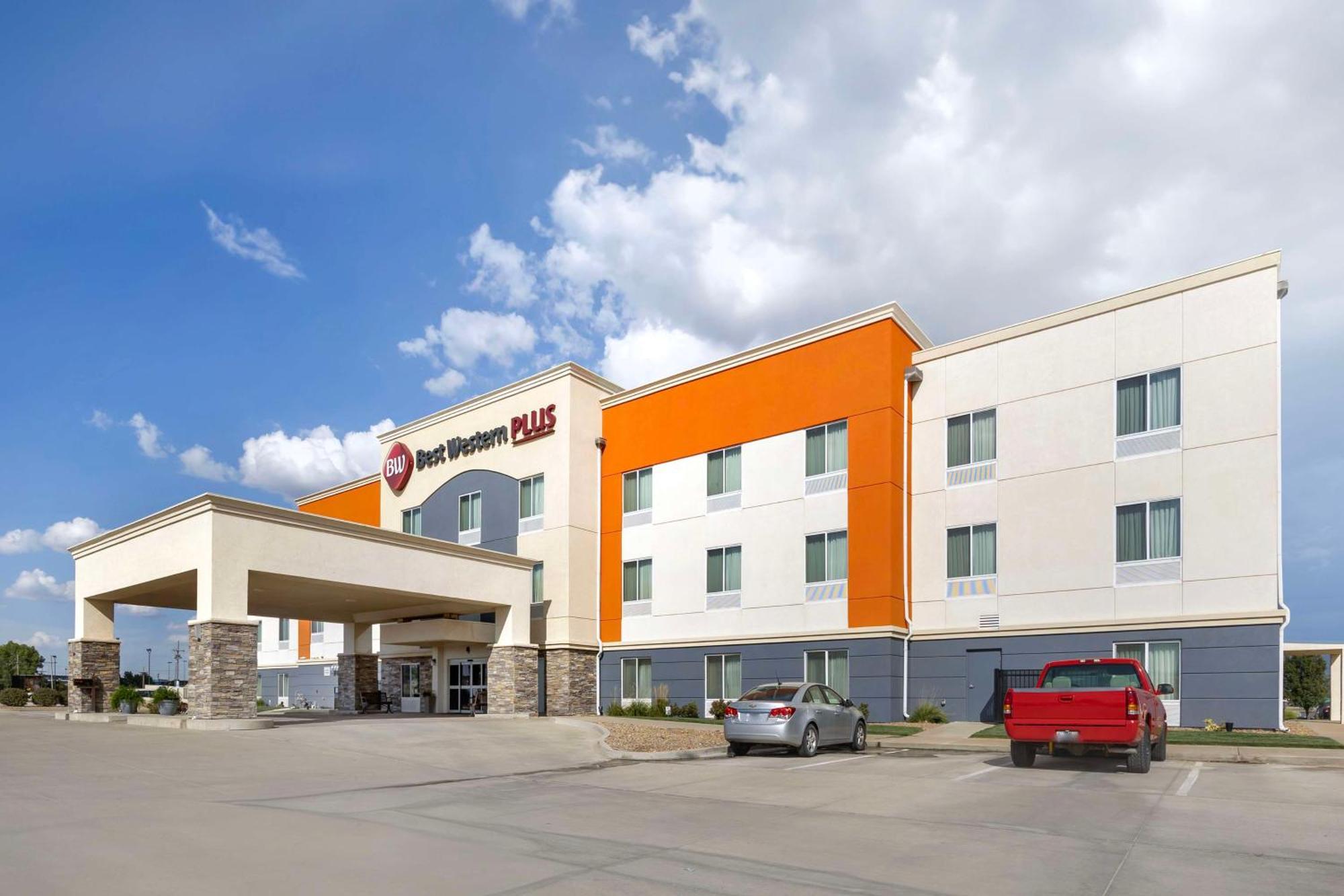 Best Western Plus Pratt מראה חיצוני תמונה