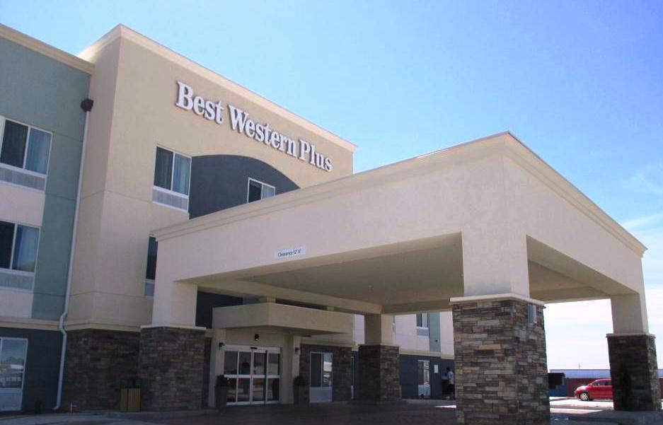 Best Western Plus Pratt מראה חיצוני תמונה